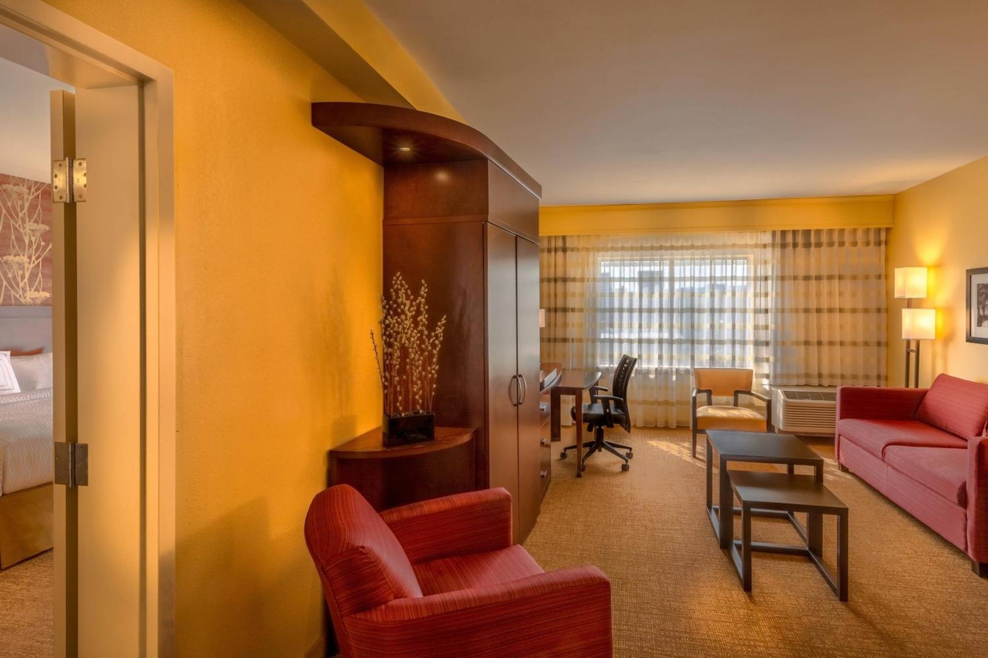 Courtyard By Marriott Charleston Downtown/Civic Center Hotell Eksteriør bilde