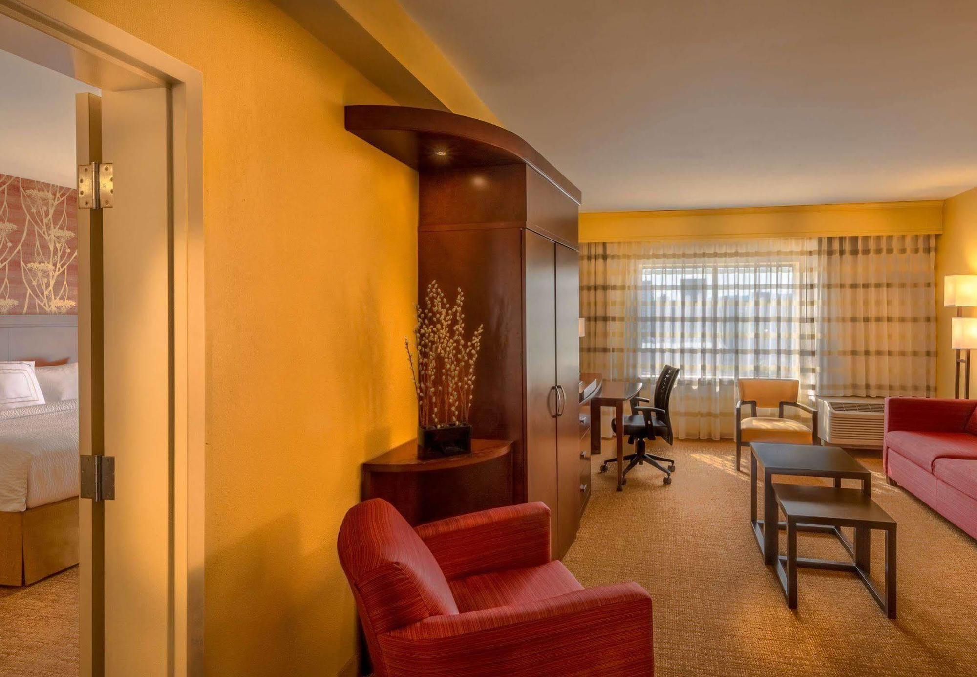 Courtyard By Marriott Charleston Downtown/Civic Center Hotell Eksteriør bilde